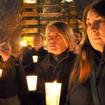 World_AIDS_Day_vigil_460x212_(c)_Michael_Key