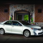 autos_Toyota_Camry_thumb