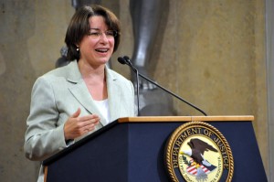 Amy_Klobuchar_insert_1_(c)Michael_Key
