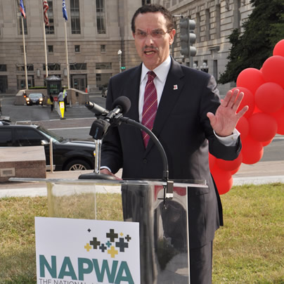 Vincent Gray, Vince Gray, Mayor of Washington, D.C., gay news, Washington Blade, National Gay Men's HIV/AIDS Awareness Day