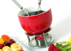 Mastrad Ceramic Chocolate Fondue Set, Valentine's Gift Guide, gay news, Washington Blade