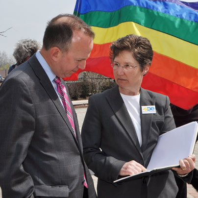 Delaware lawmaker introduces gay marriage bill bbw 404x404 hq nude picture Delaware lawmaker introduces gay marriage bill