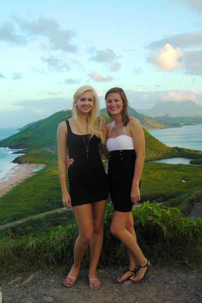 Lucy Sutcliffe, left, and Kaelyn Petras vlogged their long-distance relationship. (Photo courtesy Sutcliffe)