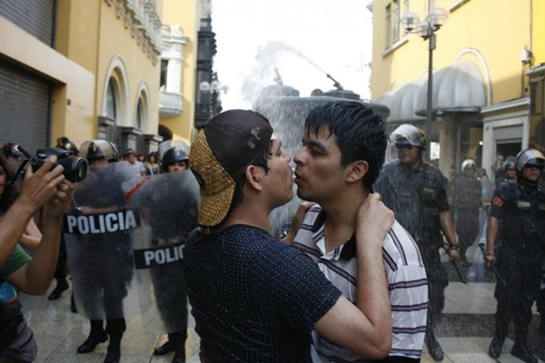  Police in Lima, Peru, on Feb. 13, used water canons against LGBT rights advocates who were protesting in the Peruvian capital's main square. (Photos courtesy of Renzo Salazar/Sin Etiquetas)