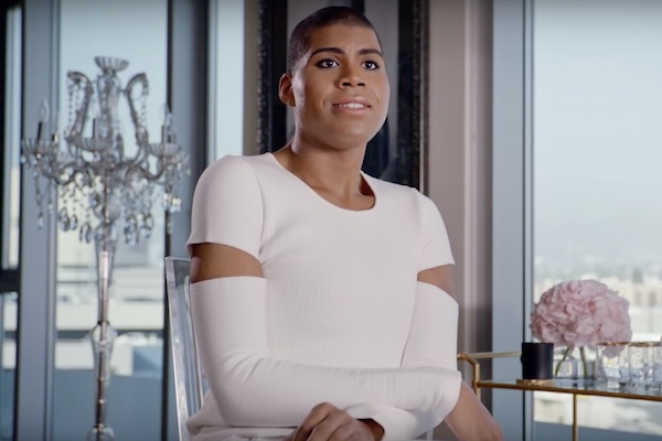 (EJ Johnson, son of Magic Johnson. Screenshot via YouTube.)