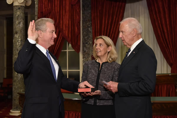 Vice President Joe Biden, right, swears in U.S. Sen. Chris Van Hollen (D-Md.) on Jan. 3, 2017. (Photo courtesy of Ian Jannetta/Office of U.S. Sen. Chris Van Hollen)