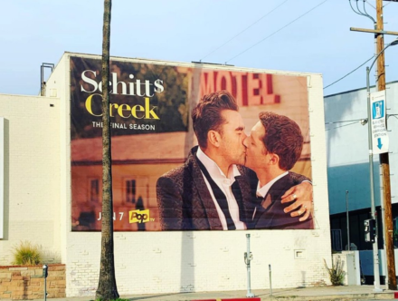 Schitt S Creek Gives Hollywood A Big Gay Kiss