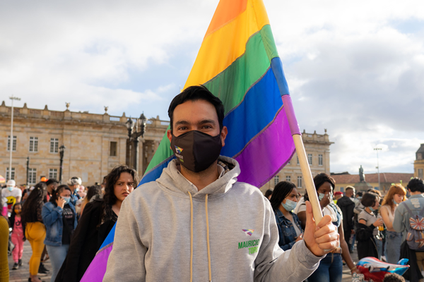 Arde Bogotá: «Usamos el rock como bandera, pero ya está muerto»