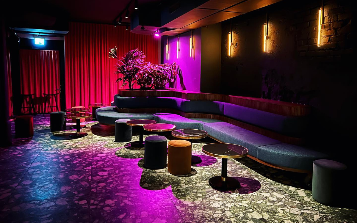 LGBTQ+ Guide to Paris: Gay Bars, Lesbian Clubs, Queer Parties, LGBTQ+ Organisations, Gay Saunas - Queer Europe