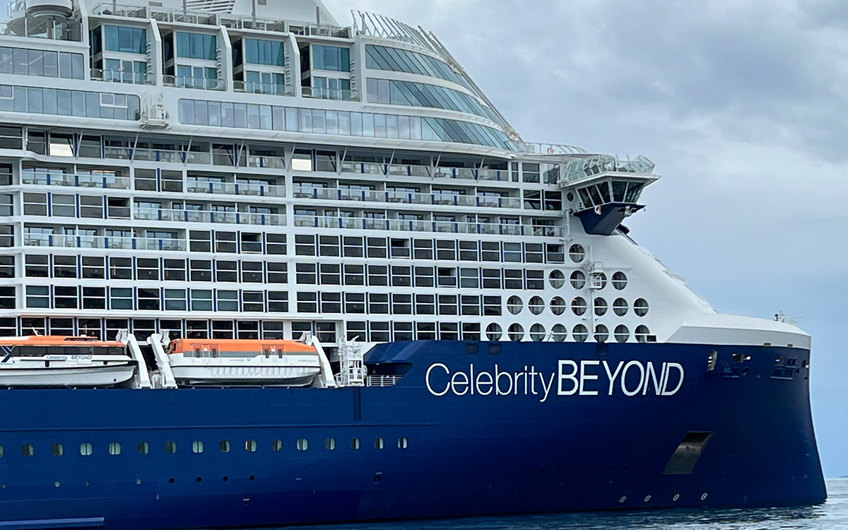To the Relaxing Beach of Sao Paulo PEACE BOAT Around the world Cruise