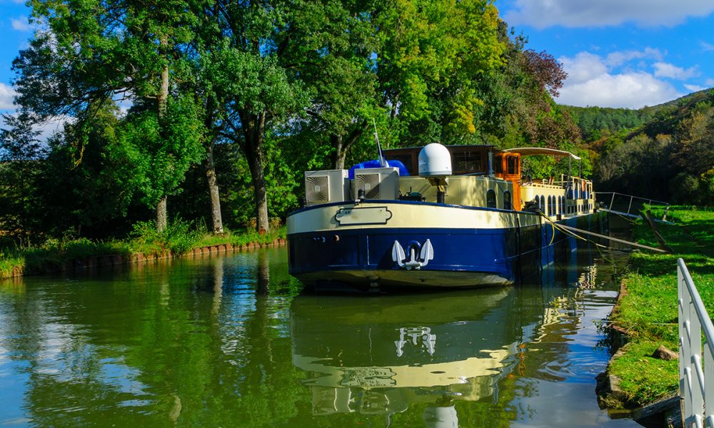 Leaving for a barge trip through canals of Burgundy